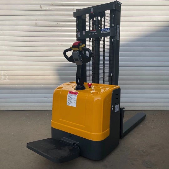 1.5 Ton Electric Stand-on Stac – обзор и цена Electric Forklift