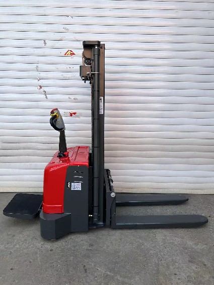 1.5 Ton Electric Stand-on Stac – обзор и цена Electric Forklift